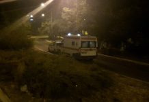 Mladić nasrnuo na par u dvorištu Mašinske škole i pretukao muškarca