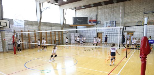 Odbojkaški klub „Volejbor-Tim“ iz Bora dobio donaciju za razvoj mladih sportista
