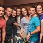 „Veče prijatelja“ i žurka kao iz devedestih u koktel baru „Holivud“