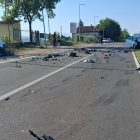 Jedna osoba poginula, nekoliko osoba povređeno u teškoj saobraćajnoj nesreći