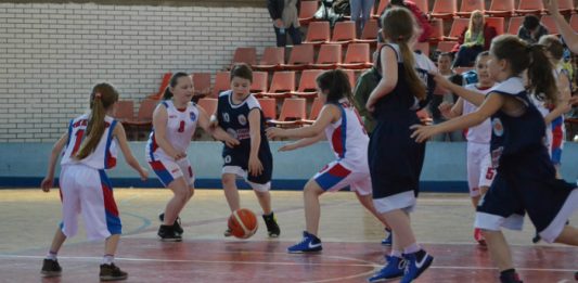 Ministar Ružić svečano otvorio drugi po redu Minibasket festival u Boru