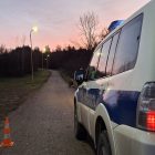 U saobraćajnoj nezgodi povređeni biciklistkinja i motociklista