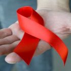 AIDS Slika preuzeta sa http://medicalmalpracticeblog.nashandassociates.com/wp-site/wp-content/uploads/2011/06/aids_awareness-1.jpg
