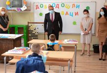 Počela nova školska godina, grad Bor obezbedio besplatne udžbenike za najmlađe osnovce