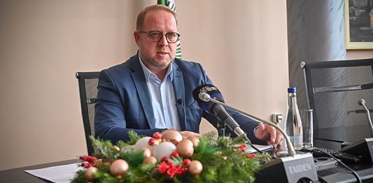 Novogodišnja čestitka gradonačelnika Bora