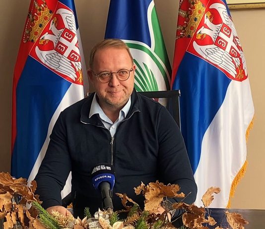 Božićna čestitka gradonačelnika Bora