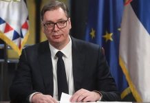 Vučić raspisao vanredne parlamentarne izbore