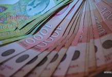 Vučić: Za decu do 16 godina po 10.000 dinara, prijavljivanje od 20. avgusta