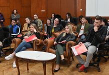 U Boru uručeni ugovori korisnicima programa stručna paksa