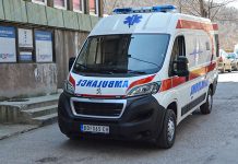 Opšta bolnica u Boru dobila novo sanitetsko vozilo