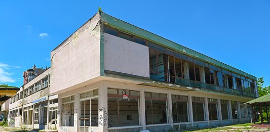 Budućnost nekadašnjeg „Ekspres restorana“ u centru Bora ponovo tema razgovora