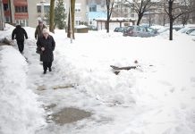 Birači se žale na neočišćene pristupe biralištima
