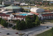 U TC Kapija Bora pronađeno beživotno telo muškarca