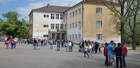 Skraćenje časova neizvesno do ponedeljka Mašinsko-elektrotehnička škola