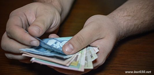 U ponedeljak isplata posebne novčane naknade