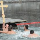 Danas se obeležava Bogojavljenje, na Borskom jezeru plivanje za Časni krst