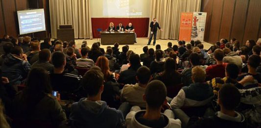 Profesionalci Boranima „poklonili znanje“ Poklanjam znanje