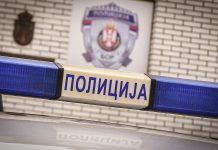 Prijava protiv dvojice maloletnika, policija ih zatekla dok su pokušavali da ukradu robu iz prodavnice u Boru