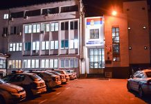Zasuli kamenjem zgradu Policijske uprave Bor