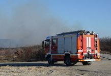 Pune ruke posla za borske vatrogasce, bukte požari u blizini Aerodroma
