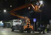 Praznična „magija“ dolazi u Bor, počelo ukrašavanje grada
