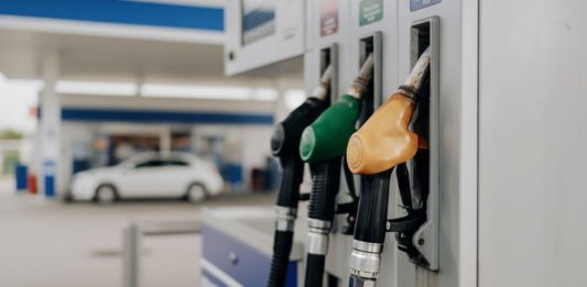 Objavljene maksimalne cene goriva: Poznato koliko su pojeftinili benzin i dizel