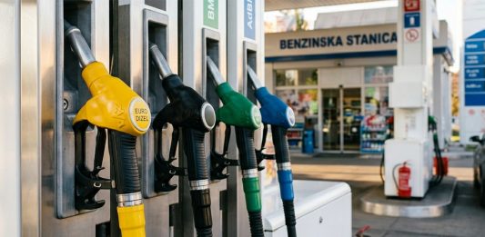 Objavljene maksimalne cene goriva: Poznato koliko će koštati benzin i dizel do 19. juna