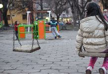 „Moje pravo da rastem zdravo“, tribina o razvoju dece u Boru