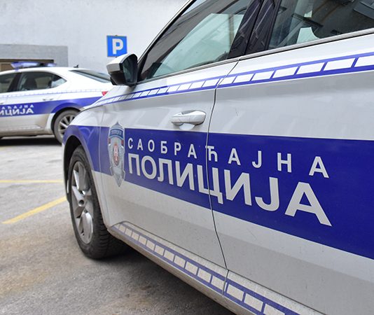 MUP: Pred vikend se očekuju gužve na putevima i graničnim prelazima