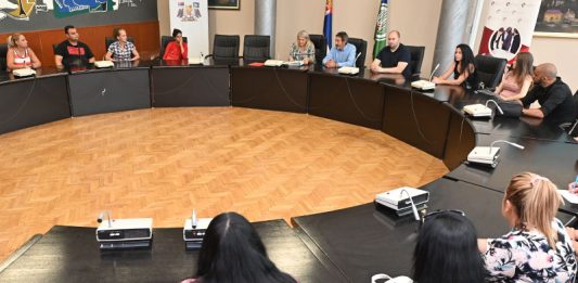 Dvadeset troje mladih preduzetnika iz Bora dobilo subvencije za samozapošljavanje