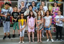 Boranima na dar: Učenici muzičke škole održali koncert na gradskom šetalištu