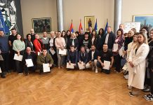 Podrška zapošljavanju u Boru: Ugovore za stručnu praksu dobilo 15 mladih osoba