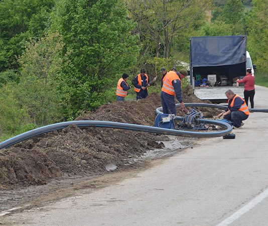 U toku izgradnja vodovodne mreže za stotinak domaćinstava u okolini novog zlotskog puta